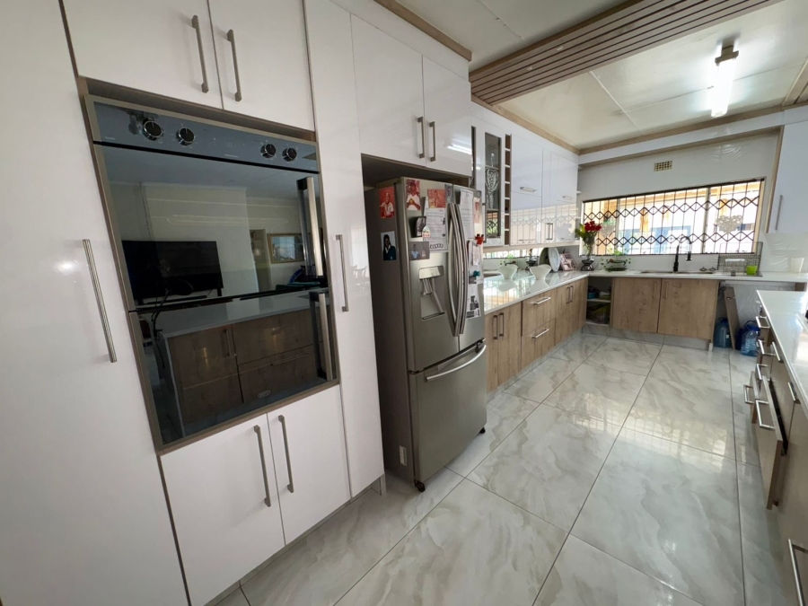 3 Bedroom Property for Sale in Protea Park North West